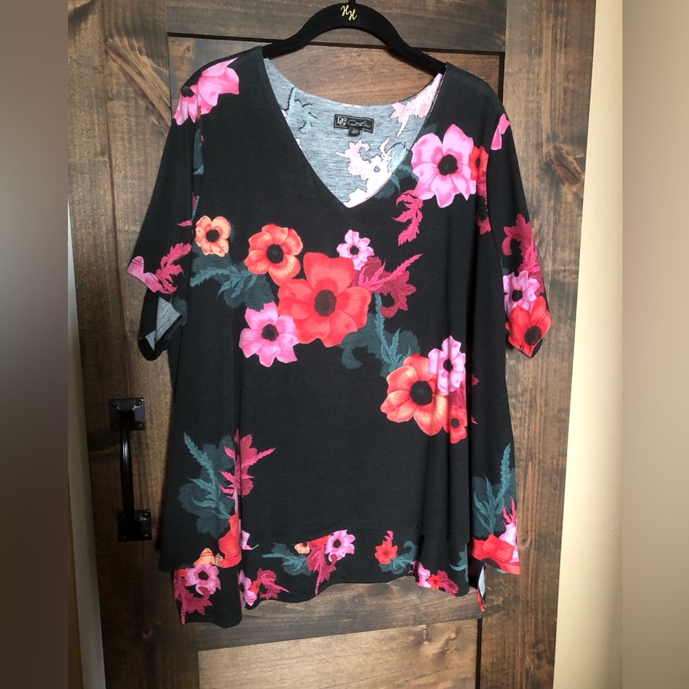 Knit tunic by Diane Gilman